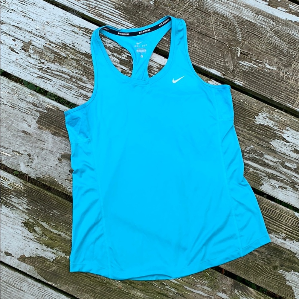 🌻 5 for $25 Nike Dri-Fit Tank Large
